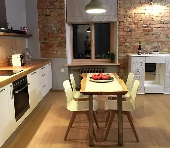 Art Deco New In The Centre Of *